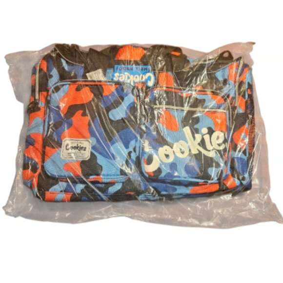 Cookies Blue Camo Heritage Smell Proof Duffle Bag - Picture 4 of 5